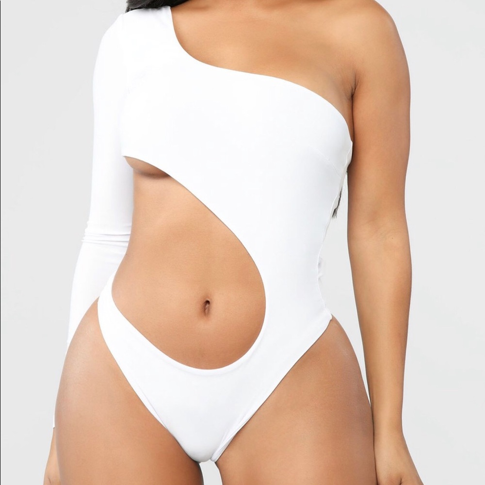 Cut Out Top